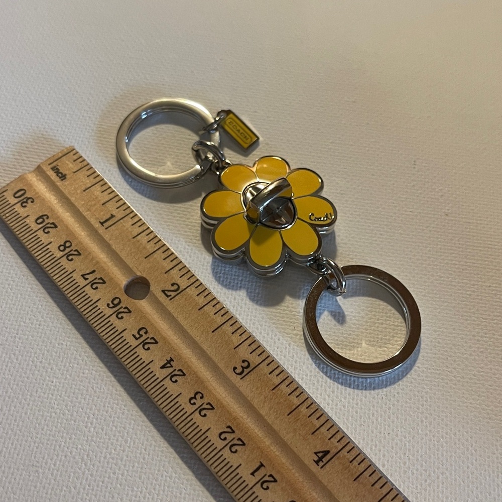 Coach Yellow Flower Valet Keychain - Picture 7 of 8